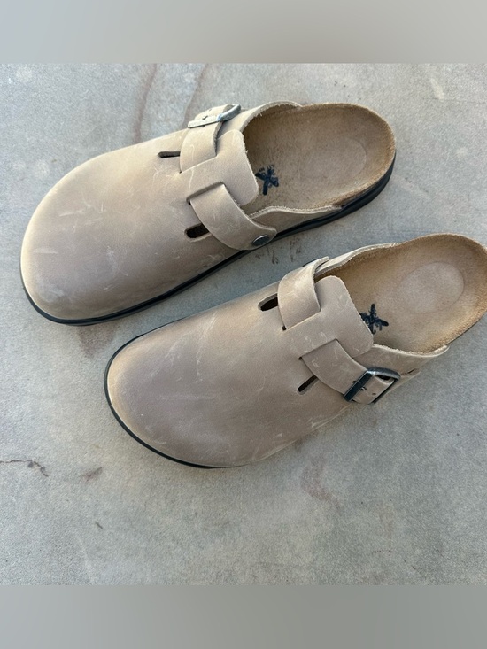 birkenstock boston clogs tobacco Buy Brown Oil Leather from Next USA Birkenstock purposely does not treat surface grains and other characteristic features Birkenstock Boston Crosstown Tobacco Brown